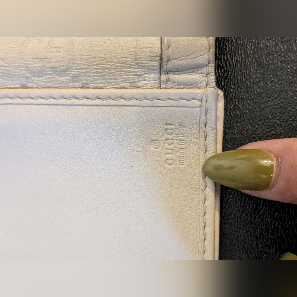 GUCCI Sima Leather Heart Gold Crest Cream Logo Embossed Zip Around Long Wallet - Picture 11 of 16
